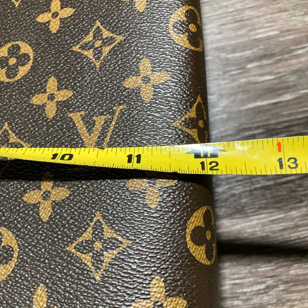Louis Vuitton Monogram Canvas Tote with Tan Trim and Gold Hardware - Picture 10 of 14